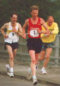 IanJohnsonRobinKindersleyLeg51996.jpg (20574 bytes)